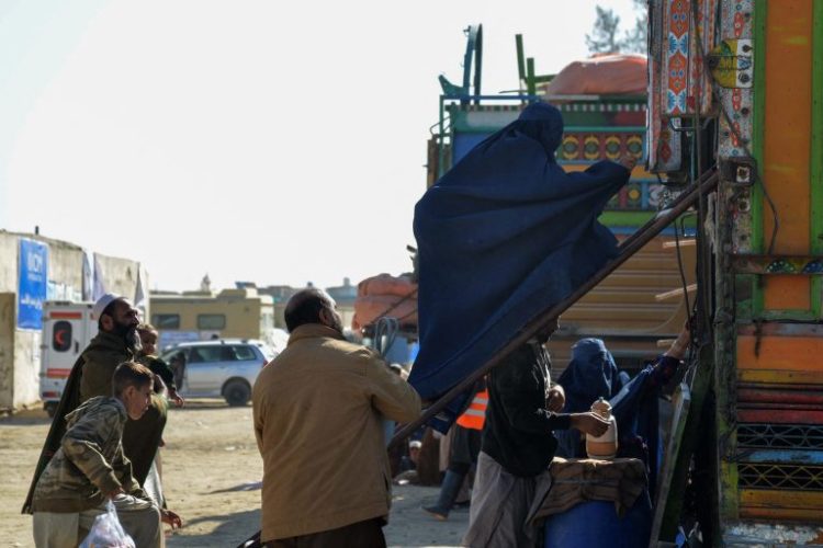 Mass Exodus: Pakistan Expels Half a Million Afghan Refugees as Humanitarian Crisis Looms in Afghanistan
