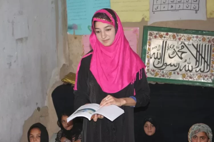 Taliban’s Latest Edict: Girls Over 10 Barred from Education in Kandahar – A Disturbing Backslide in Women’s Rights