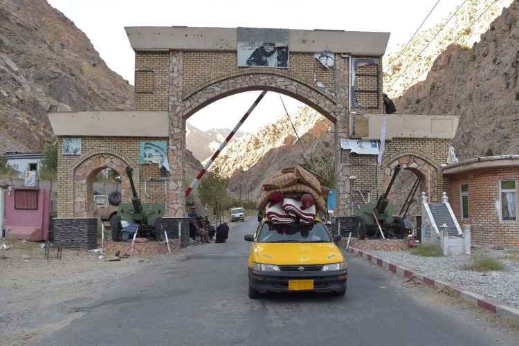 A taxi at the gate of Panjshir Province