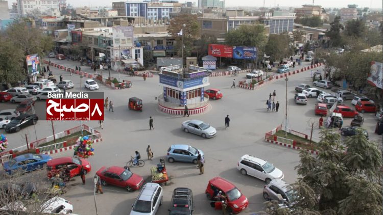 The bustling main square of Kunduz City, a focal point of community life amid growing discontent over municipal practices. (Photo Credit: 8am.media)