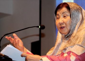 Roza Otunbayeva, former head of the UN Assistance Mission in Afghanistan (UNAMA), speaks at a public event during her three-year tenure leading the mission. (Photo Credit: Social Media)
