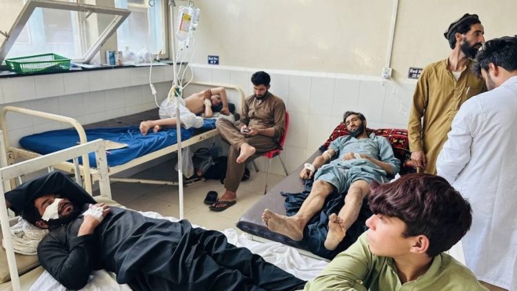Earthquake victims receive treatment at a hospital following deadly tremors that struck eastern Afghanistan, killing over 800 people. (Photo Credit: AA)