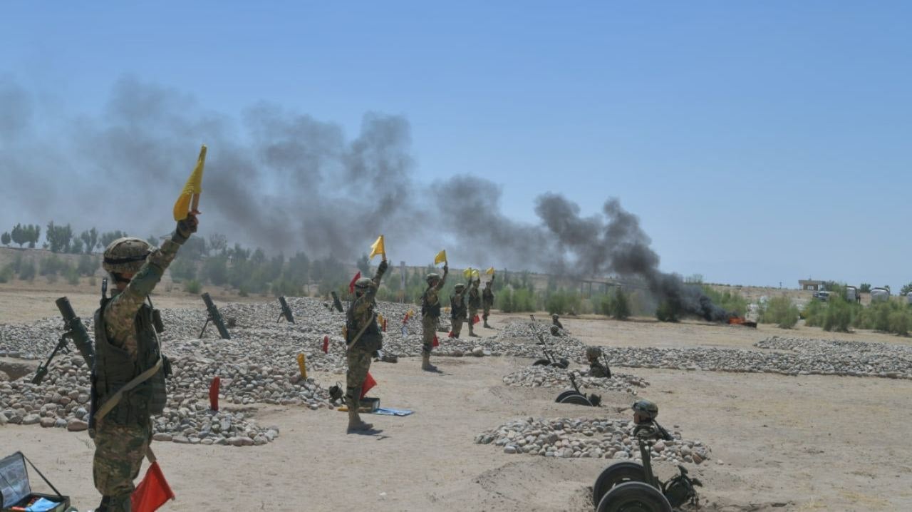 Uzbek and Tajik troops participate in joint border drills designed to prepare for potential terrorist threats emanating from Afghanistan, reflecting heightened security coordination among Central Asian states. (Photo Credit: Uznews)