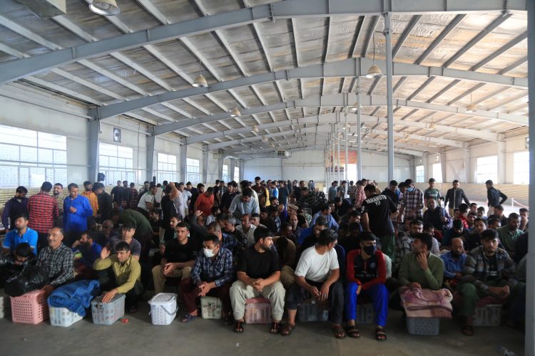 408 Afghan prisoners have been transferred from Iran to Afghanistan (Photo: AFGEmbIran).