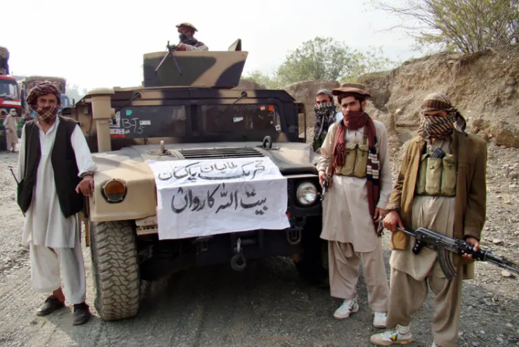 Militants affiliated with the Tehrik-i-Taliban Pakistan (TTP), a banned armed group active in Pakistan’s border areas. (Photo credit: Getty Images)