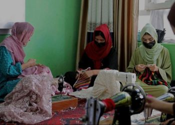 Women in Badakhshan engaged in sewing and weaving as part of EU-supported skills and livelihood programs. (Photo: EU)