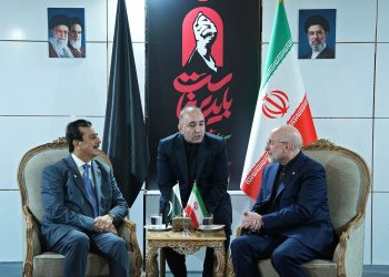 Mohammad Bagher Ghalibaf, Speaker of the Parliament of Iran, has described Pakistan as a friend in both good and difficult times during a meeting with Yousuf Raza Gillani, Chairman of the Senate of Pakistan. (Photo credit: IRNA)