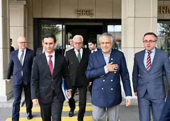 Mohammad Ishaq Dar, Pakistan’s Foreign Minister, has traveled from London to Turkey to meet with Turkish officials and hold consultations. (Photo: ForeignOfficePk/X@)