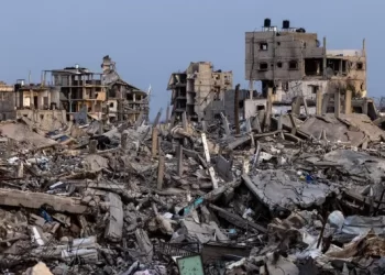 The damaged buildings among the rubbles (Photo: Nir Elias/Reuters)
