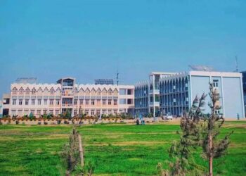 Helmand University: local sources say the Taliban have made growing beards and wearing turbans mandatory for professors and staff members at the university. (Photo: Exclusive)