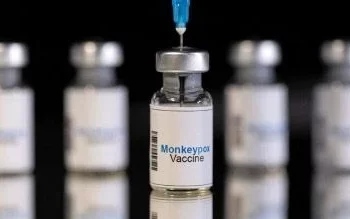 A Mpox Vaccine Being Prepared for Injection (Photo: Reuters)