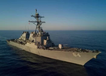 A US Navy warship sails at sea. (Photo: AP)