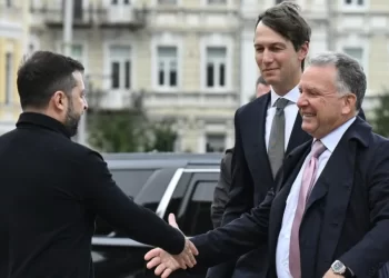 Steve Witkoff and Jared Kushner met with Ukrainian President Volodymyr Zelenskyy in Kyiv. (Photo: AFP)