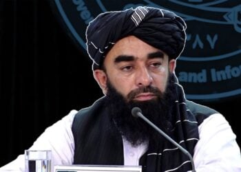 Taliban spokesman Zabihullah Mujahid speaks during a press conference in Kabul, where he declined to give a timeline for reopening girls' schools. (Photo credit: omidradio)
