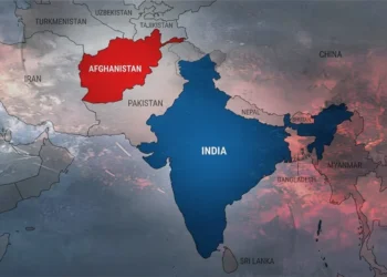 A map highlights Afghanistan in red and India in blue, with Pakistan and Iran between them, as regional tensions shape India's diplomacy toward Afghanistan. (Photo credit: Magnific)