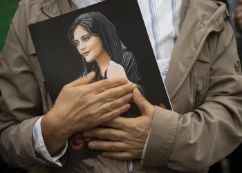 مهسا امینی برنده جایزه حقوق بشر اتحادیه اروپا شد
