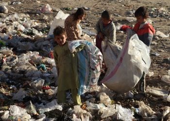 افزایش فقر و ستم طالبان؛ از سه کودک یک تن با گرسنه‌گی روبه‌روست