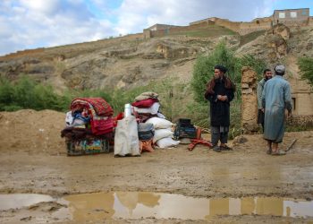 سیلاب‌های مرگبار و بی‌تفاوتی طالبان؛ گرسنه‌گی آسیب‌دیده‌گان غور را تهدید می‌کند