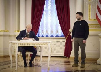 زلنسکی با طرح «پیروزی در جنگ» وارد امریکا شد