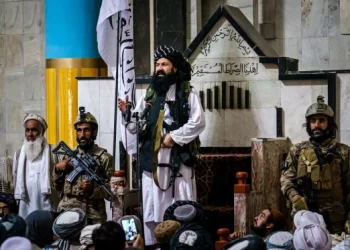 کشته شدن خلیل‌الرحمان حقانی؛ اسحاق دار: از این حمله شوکه شده‌ام