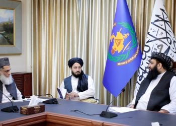 مولوی عبدالکبیر: از اقدامات تخریبی در گذرگاه تورخم جلوگیری شود