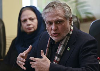 اسحاق دار: احیای گروه تماس شانگهای برای ثبات افغانستان ضروری است