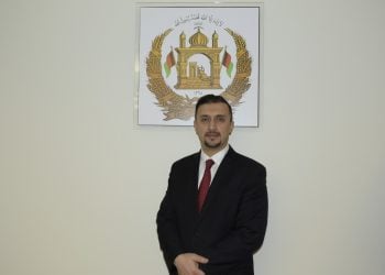 گفت‌وگو با نصیر احمد فایق: در چهار سال گذشته قاطعانه از مردم افغانستان دفاع کردم