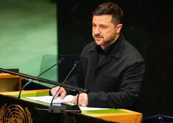 زلنسکی: طالبان افغانستان را به دوران تاریکی بازگردانده‌اند
