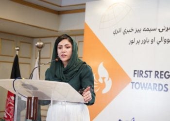 فوزیه کوفی: معادن بدخشان تاراج می‌شود