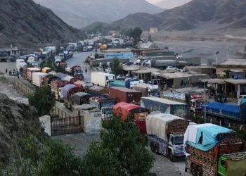 جنگ طالبان و پاکستان؛ بازرگانان: تمام اموال‌مان در آستانه نابودی است