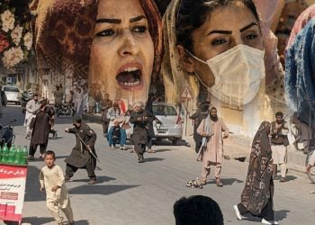 من در کنار دختران هرات ایستاده‌ام