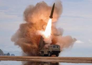 کوریای شمالی موشک بالستیک شلیک کرد
