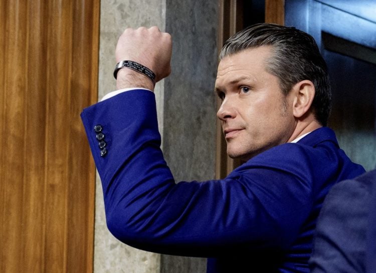 PeteHegseth/X@