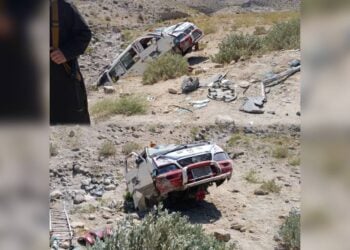 در یک رویداد ترافیکی در لغمان یک تن جان باخته و‌ نُه تن زخمی شدند