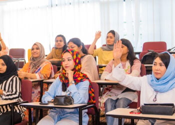 دانشگاه آسیایی برای زنان؛ دانشجویان معترض در معرض اخراج قرار گرفته‌اند