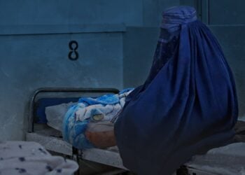 کمبود پزشکان متخصص در غزنی؛ زنان برای درمان با محدودیت بیشتری روبه‌رو هستند