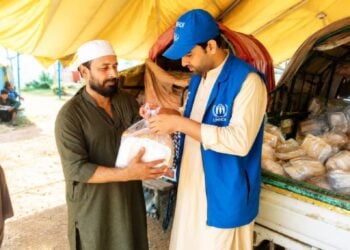 سازمان ملل روزانه تا دو هزار بسته غذای گرم در تورخم توزیع می‌کند
