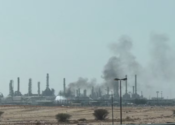 حمله به ساختمان شرکت آرامکو در شرق عربستان منجر به آتش‌سوزی شد