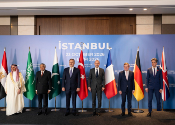 وزیران خارجه هشت کشور در باره تنگه هرمز و اوضاع خاور میانه گفت‌وگو کردند