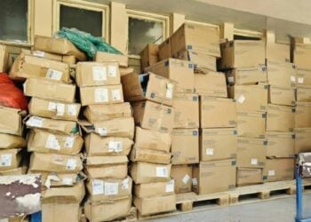یونیسف ۳۰ هزار جوره لباس صحی به شفاخانه حوزه‌ای ننگرهار کمک کرد