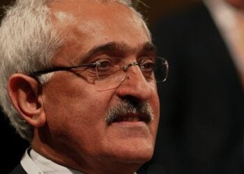 رجوع ستم‌دیده‌گان به قهر انتخاب نیست، از روی اجبار است