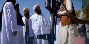 نظارت بر چهره، محدودیت بر اندیشه؛ طالبان چگونه دانشگاه‌ها را از رسالت علمی دور می‌سازند؟
