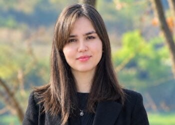 ریزموج‌ها؛ گفت‌وگو با پریسا آزاده