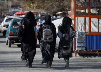 په کابل پوهنتون کې د نجونو له ګډون پرته حضوري درسونه پیل شول