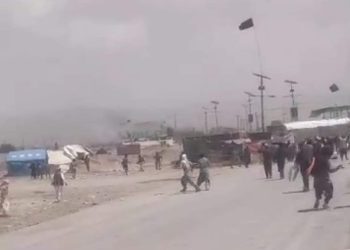 په چمن کې د پرلت کوونکو او پاکستاني ځواکونو ترمنځ نښته؛ څلور کسان وژل شوي او ۲۱ ټپيان دي