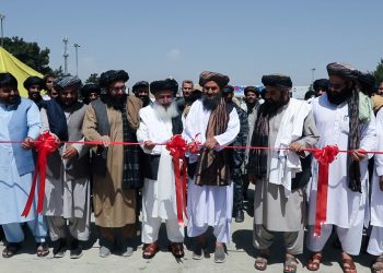 طالبان: د کابل په هوايي ډګر کې د انتظارخونې جوړېدو چارې پېل شوې