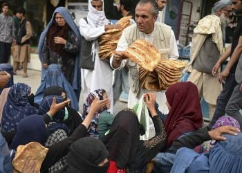 ۲۰۲۴ کال لپاره د بودیجې کمی؛ اوچا: یوازې د ۲۰ سلنه اړمنو افغانانو لاسنیوی کولای شو