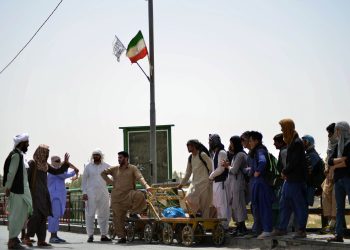 د کډوالۍ نړیوال سازمان: تېره اوونۍ له افغانستانه څه باندې ۷۲ زره کسان وتلي