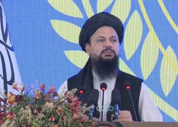 د متحجرانو ارمانښار؛ کله چې د طالبان وزیر د ښځو د نوم له اخیستو مخکې «بې ادبي معاف» وايي