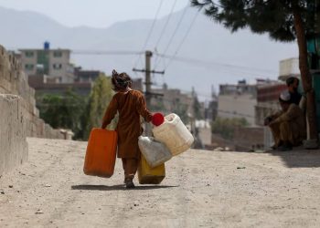 په افغانستان کې زلزلې او وچکالۍ بشري بحران ژور کړی